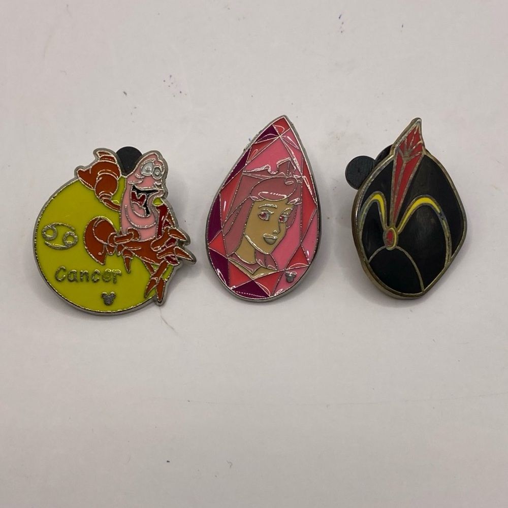 Disney Hidden Mickey Pins Sleeping Beauty Jafar and Sebastian Little Mermaid